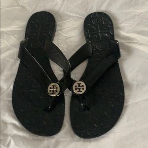 Tory Burch Patent Flat Flipflops